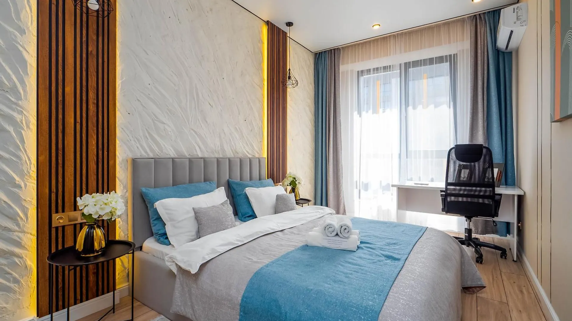 Instaflat At Mega Apartment Almaty
